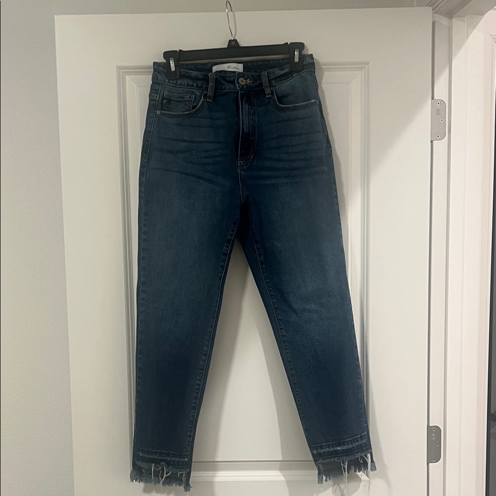 KanCan Dark Wash Cropped Jeans
